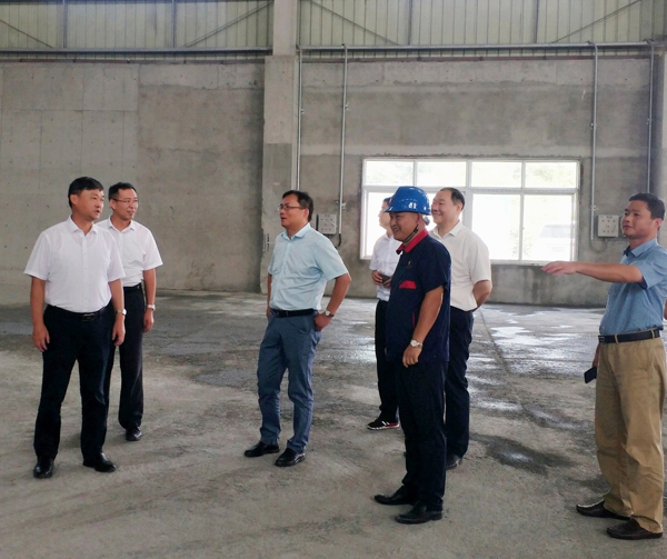 集團(tuán)公司黨委委員、股份公司黨委書(shū)記、總經(jīng)理蔣培進(jìn)到矸石項(xiàng)目部調(diào)研 