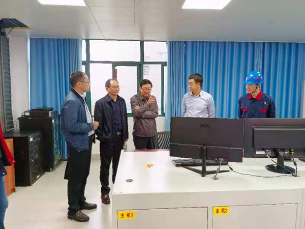 集團公司總工程師到建材公司調(diào)研 集團公司總工程師到建材公司調(diào)研