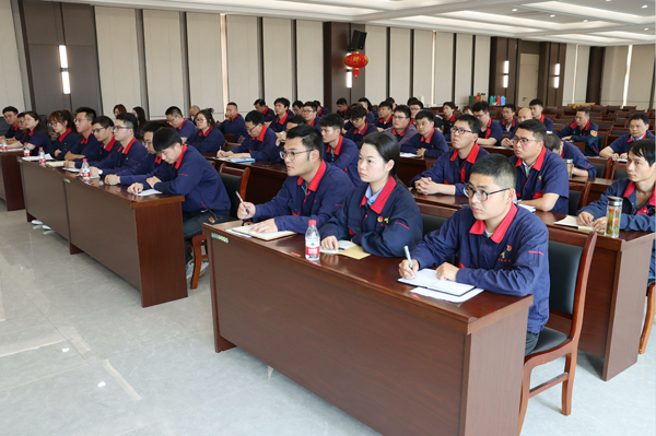 公司召開“五四”表彰會 公司召開“五四”表彰會